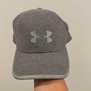 UnderArmour seamless hat